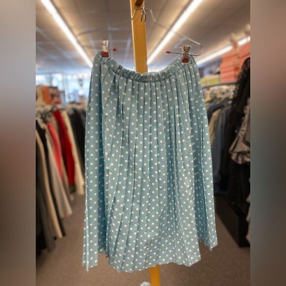 Anastasia Ladies 8 Baby Blue Polka Dot Skirt Set - Picture 8 of 11